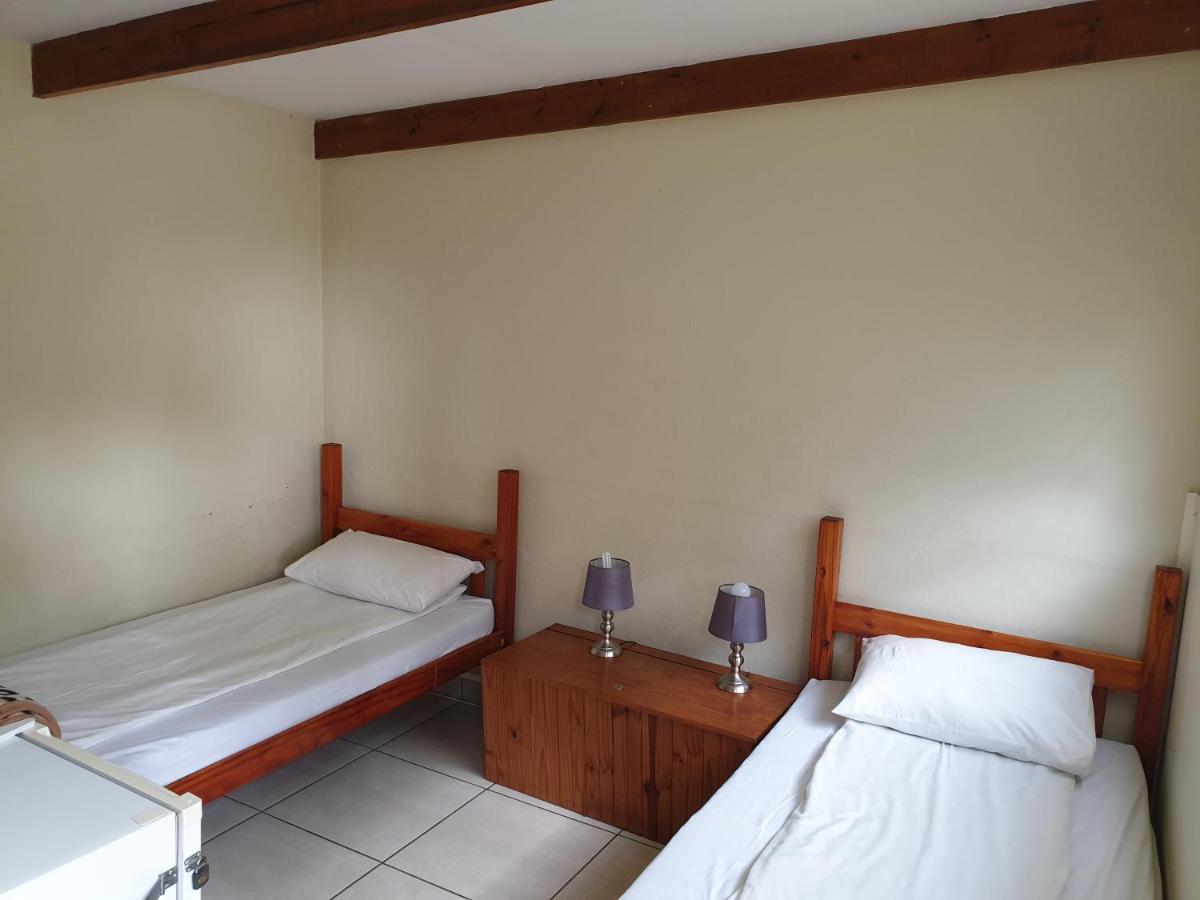 Amakaya Backpackers Travellers Accommodation بليتنبيرغ باي المظهر الخارجي الصورة