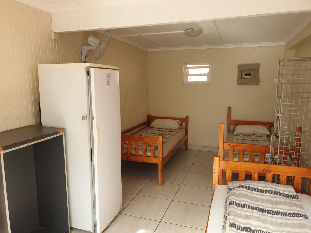 Amakaya Backpackers Travellers Accommodation بليتنبيرغ باي المظهر الخارجي الصورة